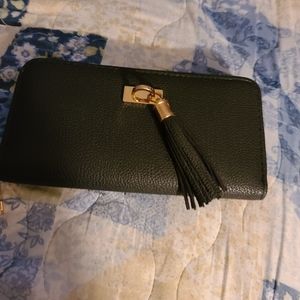Black wallet